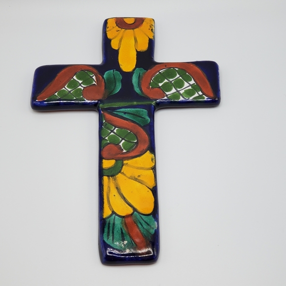 MEXICAN TALAVERA POTTERY WALL DECOR CROSS 7.5" x 5" - Picture 1 of 4